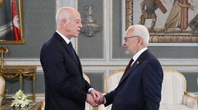 الغنوشي يتمسّك بصفته رئيسا للبرلمان ويدعو الرئيس إلى التراجع