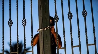 تعزيزات أمنية مكثفة أمام البرلمان ومنع المرور أمام مدخل النواب (صور)