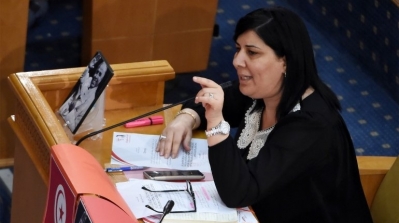 القصرين : مواطنون يرفعون شعار 'ديغاج' في وجه عبير موسي