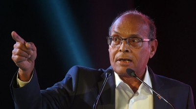 نقابة السلك الدبلوماسي تدعو إلى سحب جواز السفر الدبلوماسي للمرزوقي