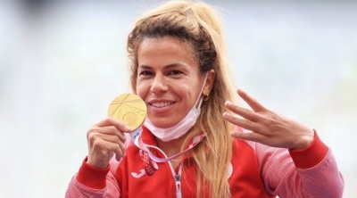 وزير الرياضة يأمر بايقاف راتب روعة التليلي  (وثيقة )