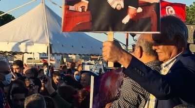 عبير موسي تتهم قيس سعيد بغلق مدخل مقبرة الشهداء ببنزرت