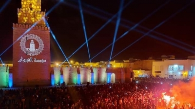 آلاف المواطنين يتابعون عرضا ضوئيا ضخما في القيروان
