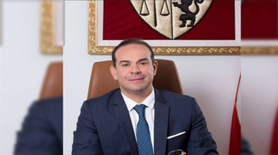 نقل مهدي بن غربية الى مستشفى المنجي سليم