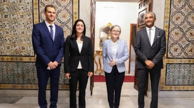 رئيسة الحكومة لأنس جابر :  إنت تعطي المثل لكل الشباب التونسي 