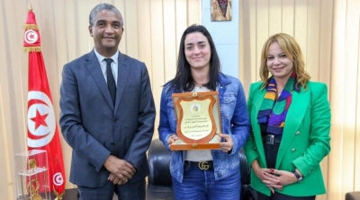 وزير الشباب والرياضة يلتقي البطلة أنس جابر