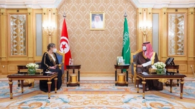 خلال لقاءها بمحمد بن سلمان : نجلاء بودن ترتدي الجبة التونسية 