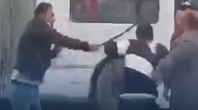 النفضية : سائق حافلة يعتدي على تلميذ بواسطة هراوة (فيديو)