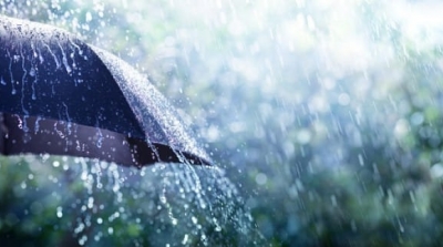 الأحد : طقس كثيف السحب مع أمطار متفرقة