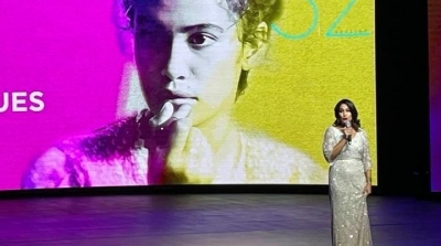 هند صبري تتأثر الى حد البكاء في افتتاح أيام قرطاج السينمائية (فيديو)