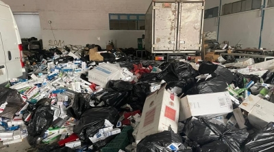 تونس العاصمة : مداهمة مخازن معدة لترويج البضائع المهربة (صور)