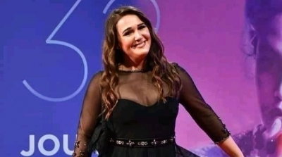 أيام قرطاج السينمائية : مريم بن شعبان تكرم عاملات النظافة على طريقتها (فيديو)