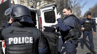 إصابة ضابط شرطة في هجوم بالسكين بمدينة كان في فرنسا