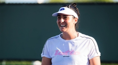 أنس جابر تعلن نهاية موسمها بسبب الإصابة