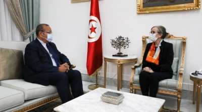 تفاصيل لقاء نجلاء بودن بسمير ماجول 