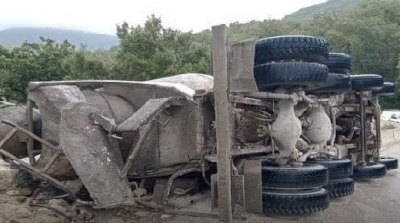 عين دراهم: إنقلاب شاحنة ثقيلة 